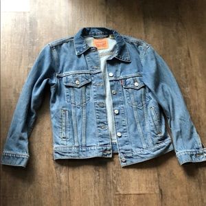 Levi’s women’s ex-boyfriend cotton denim jacket